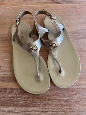Michael Kors Gold Jelly Thong Sandals w/ Logo Medallion Size 8